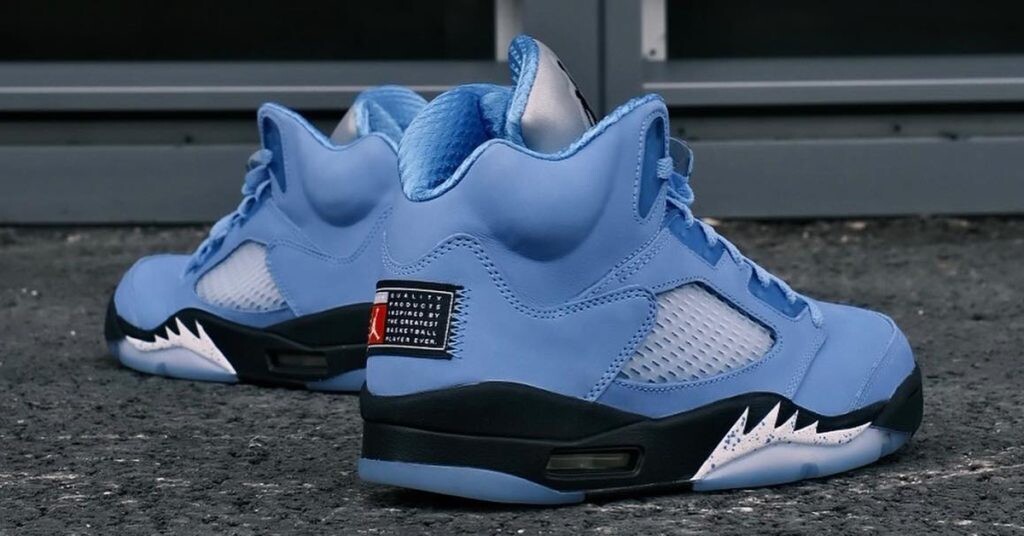 JORDAN 5 RETRO UNC UNIVERSITY BLUE