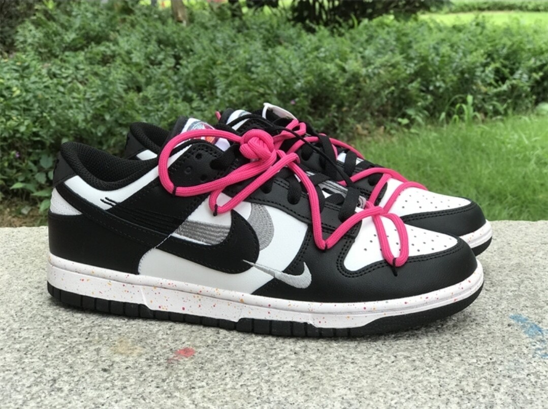 Nike Dunk Low multi‐swoosh