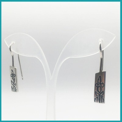 Aretes &quot;Retoño&quot; Plata grabada