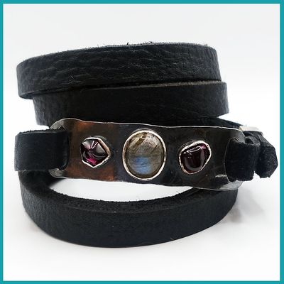 Pulsera #JadeyGranates plata y piel