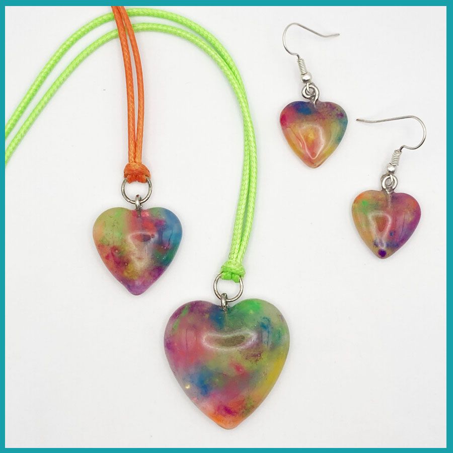Conjunto #CorazónArcoiris Brillan en la oscuridad