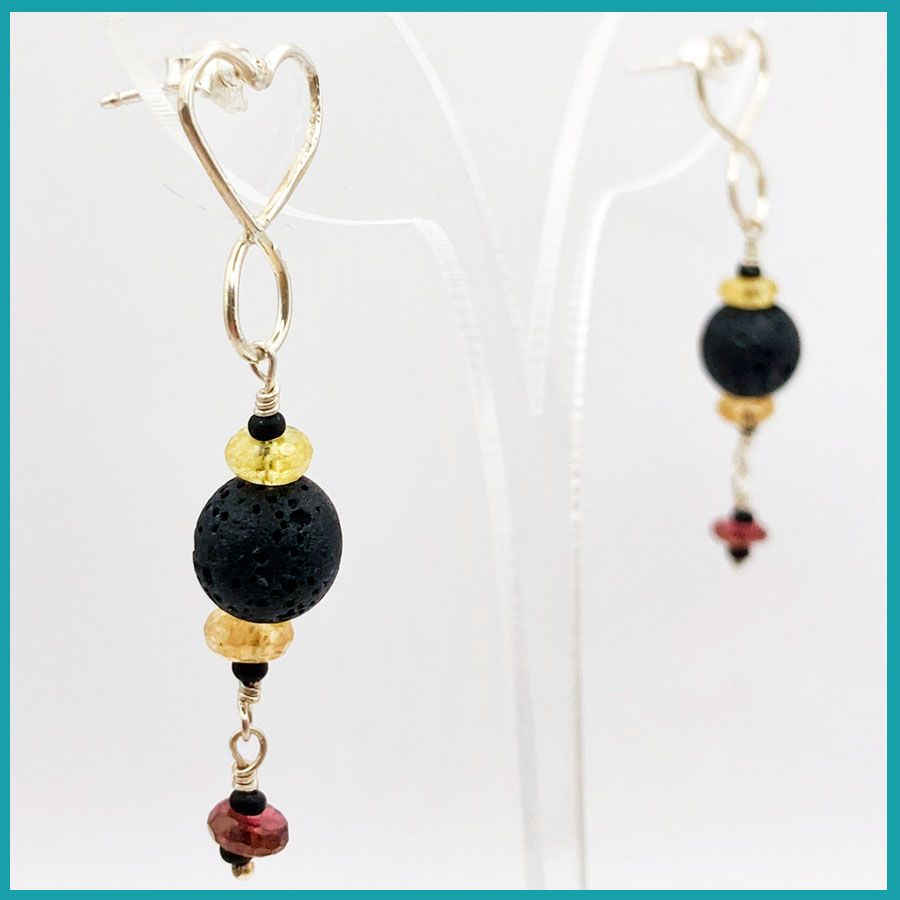 Broqueles Corazoncito Turmalina amarillo y rosa, piedra volcánica y plata