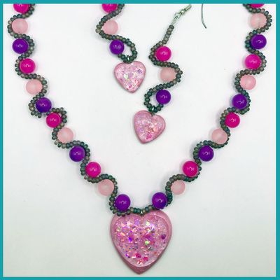 Conjunto Corazón rosa, Brilla en la oscuridad