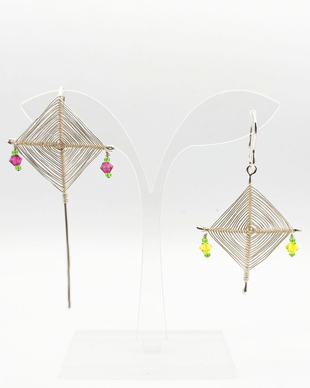 Aretes desigual Ojo de Dios