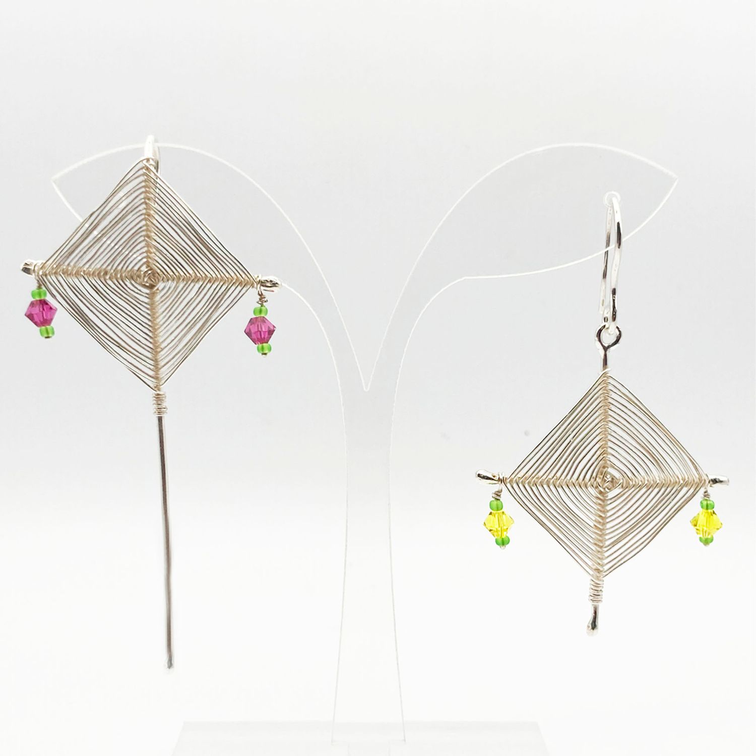 Aretes desigual Ojo de Dios