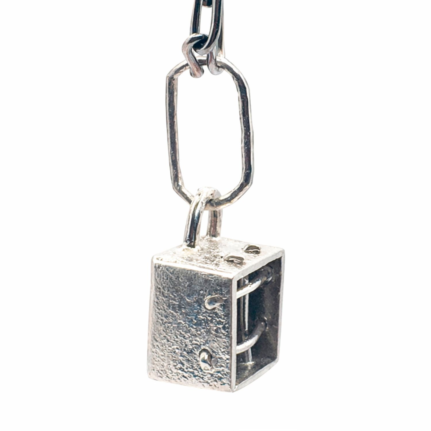 Cadena Cubo Granate