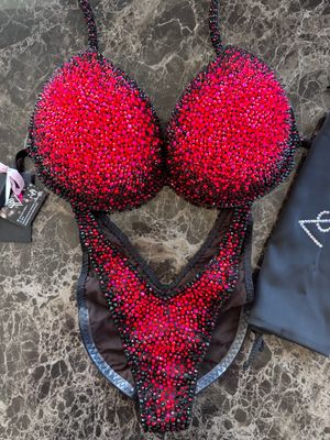 SV bikini wellness fitness VUOKRA