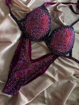 Competitie Bikini body fitness bikinit