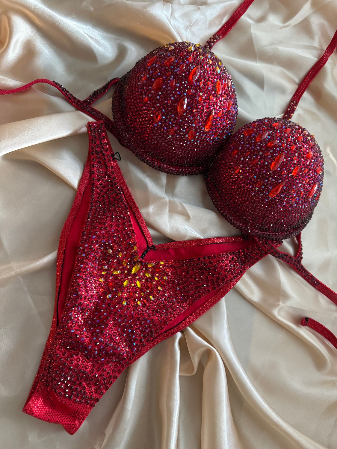 Zeya Design bikini body fitness