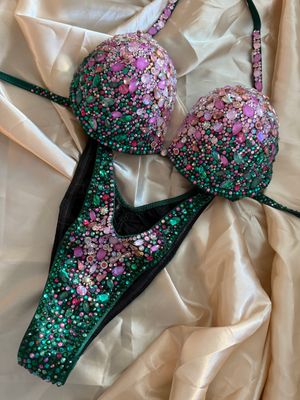Madina Bikini bikini / wellness fitness