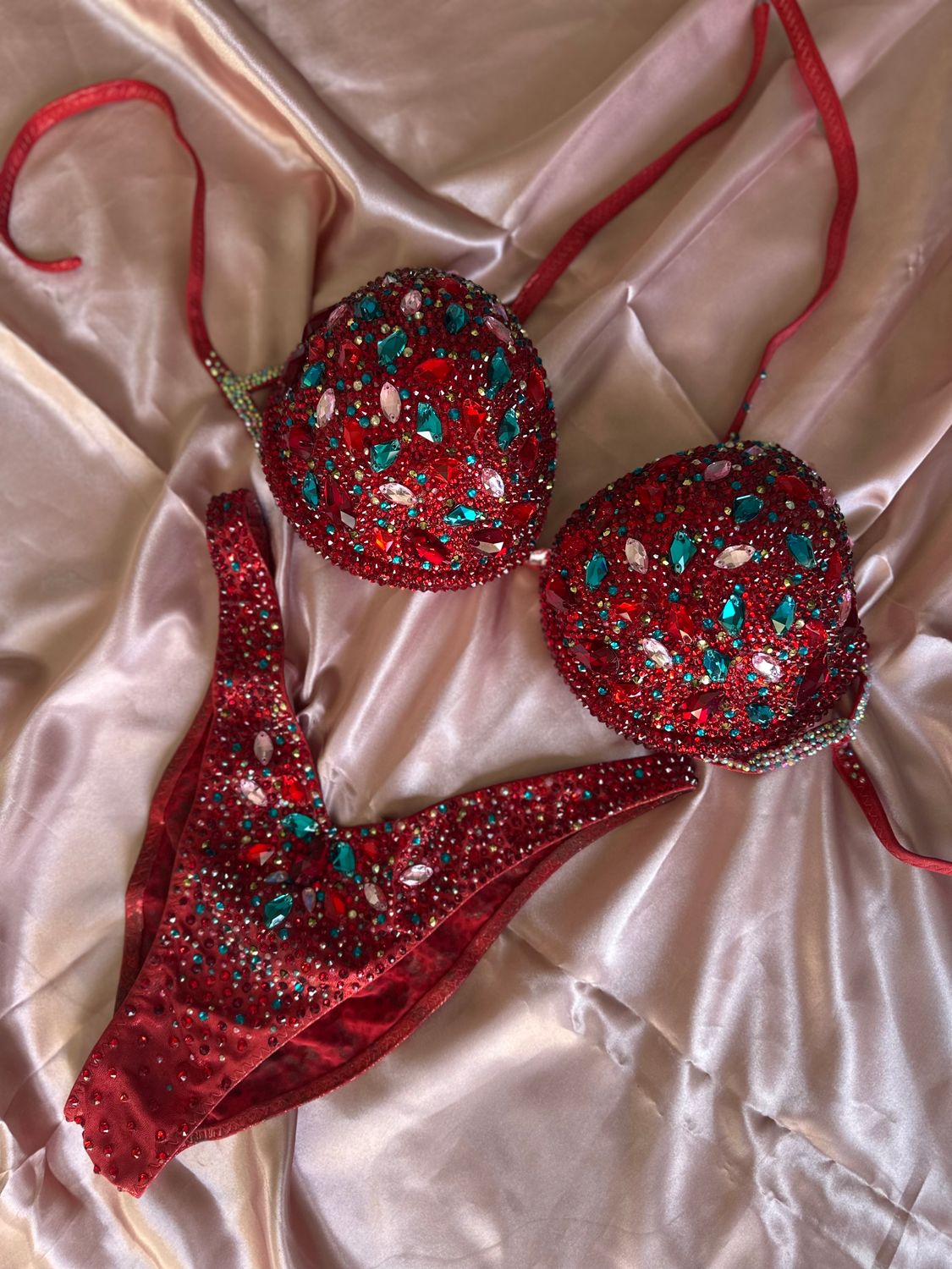 Zeya desing bikini/wellness bikini VUOKRA