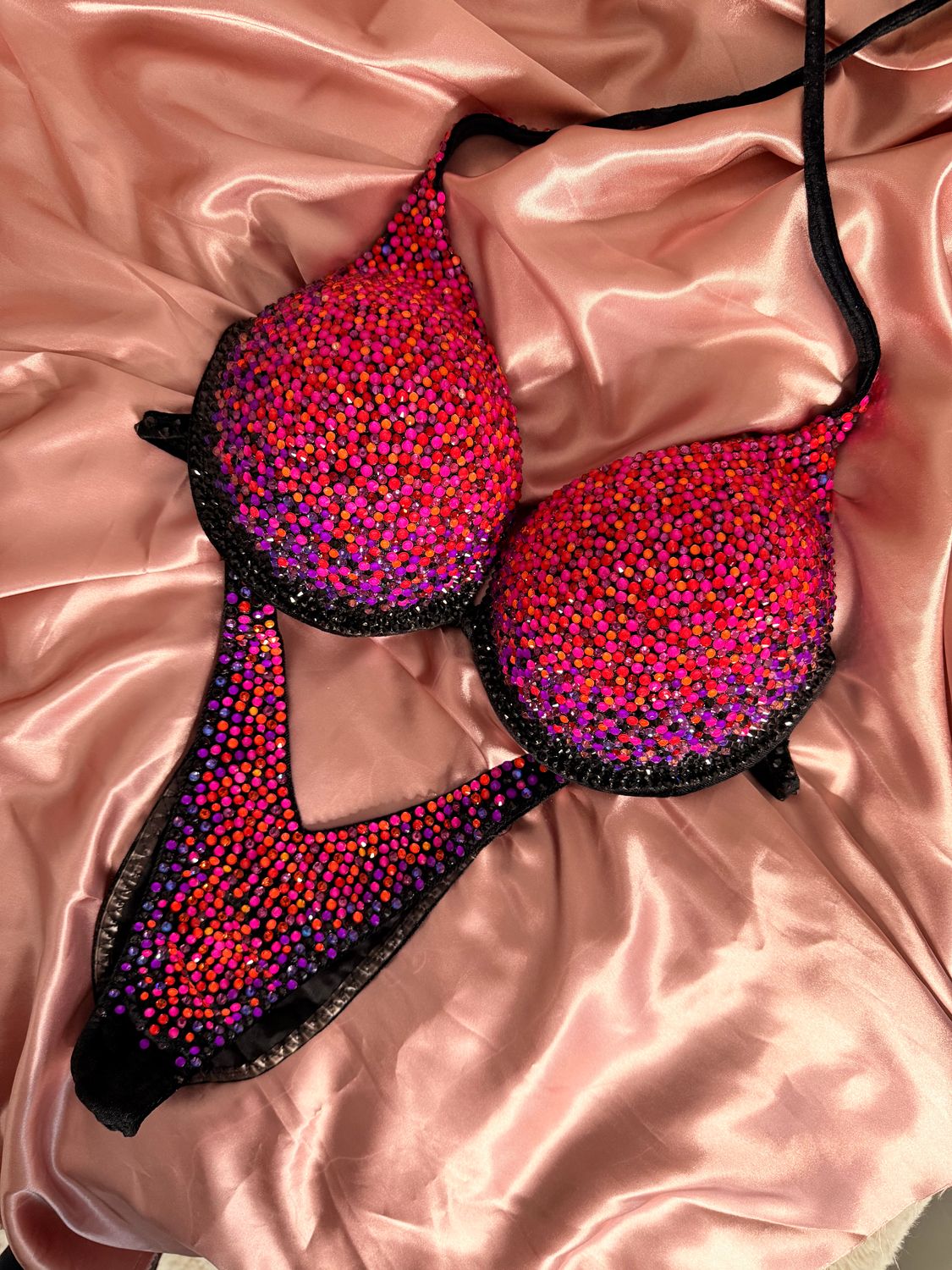 Arya bikini fitness bikini