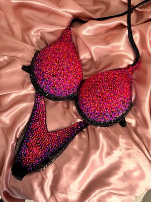 Arya bikini fitness bikini