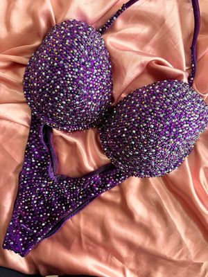 Bikini/wellness fitness bikini