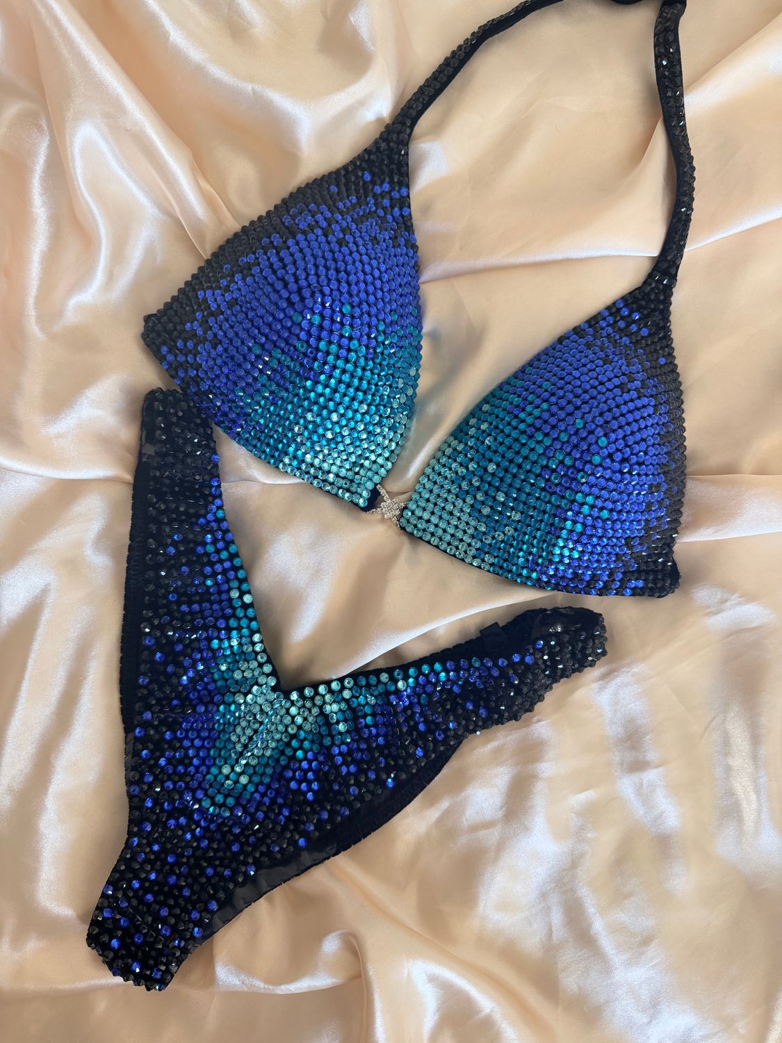 Amnesia body/wp/figure bikini