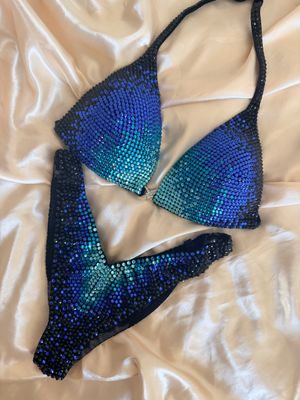 Amnesia body/wp/figure bikini