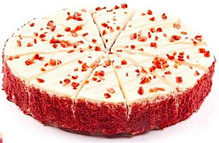 Gâteau à la crème et aux fraises. 12 portions