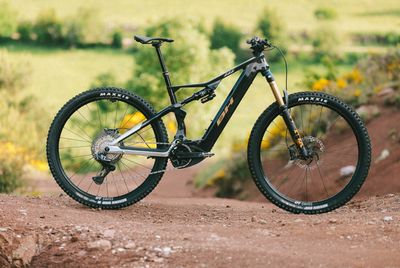 BH iLYNX + NX Enduro Carbon 9.8 Demo Bike