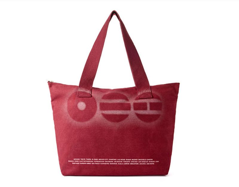 BOLSO MERCH OFICIAL TOUR BTS ARIRANG