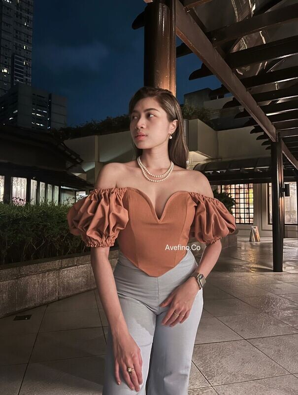 Rosa Off-Shoulder Linen Top