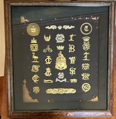 ANTIQUE HERALDIC WALL DISPLAY c.1835