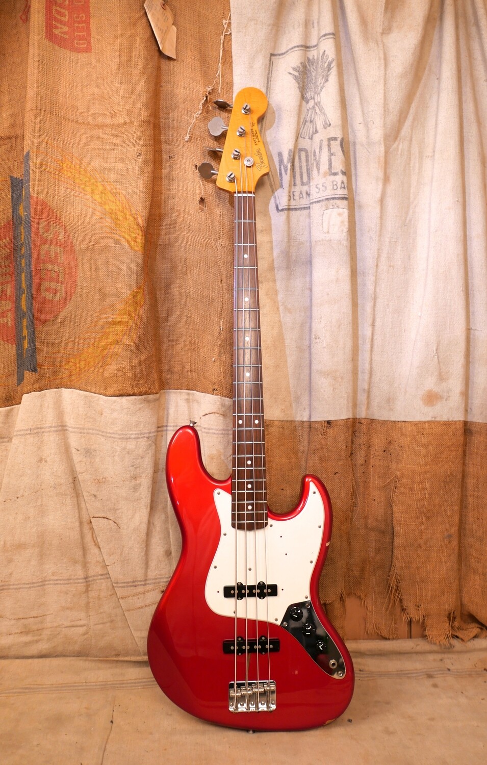 1999 Fender Jazz Bass '62 RI MIJ CIJ JB-62 Candy Apple Red