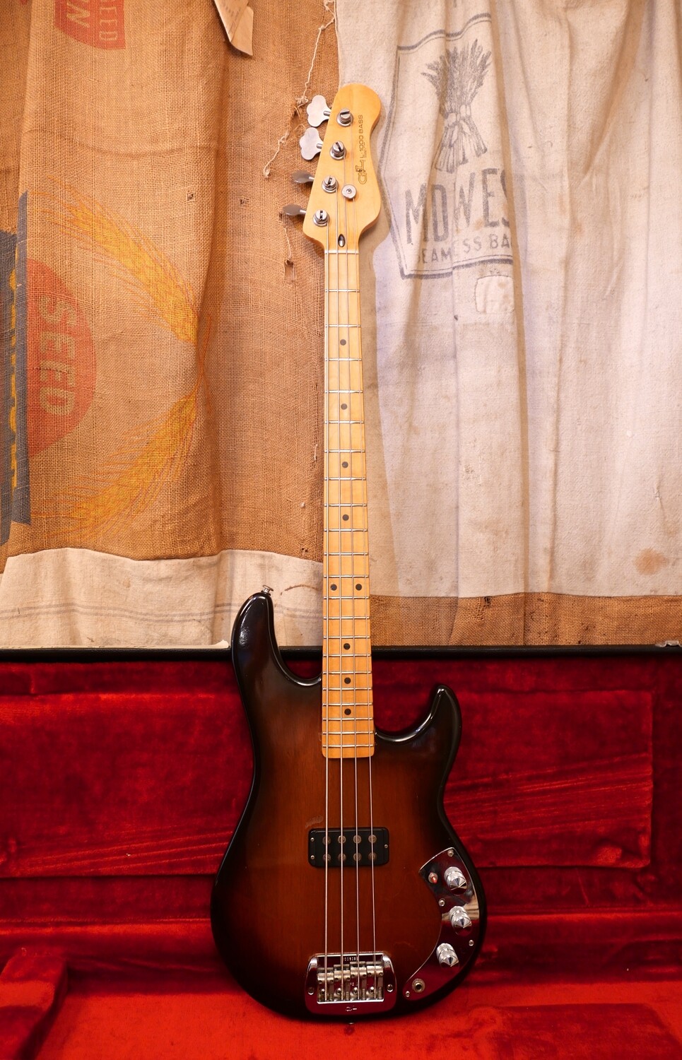 1981 G&L L-1000 Sunburst Bass Guitar L1000