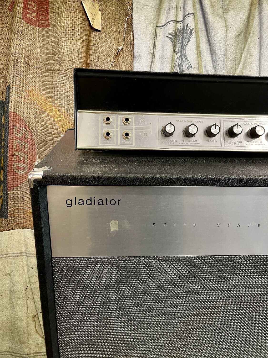 Ampeg Gladiator Solid State Guitar or Bass Amplifier 1970's LOCAL PICKUP ONLY