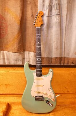 2005 Fender '62 Reissue AVRI Yamano Export Stratocaster Daphne Blue