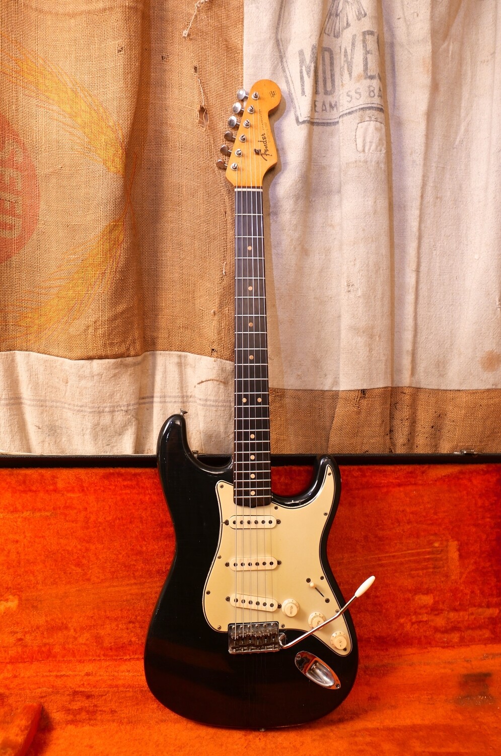 1964 Fender Stratocaster Black Refin