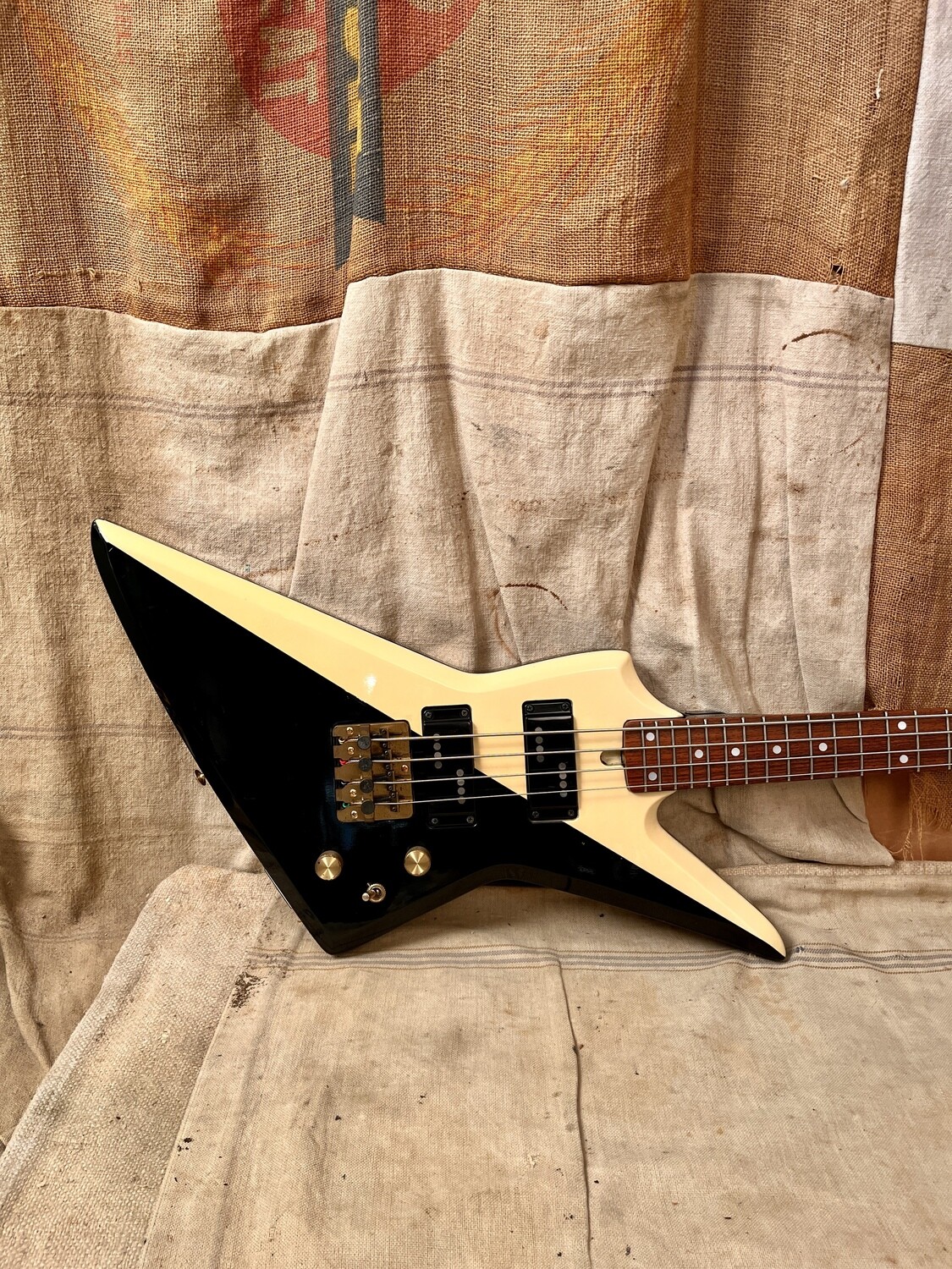 1984 Aria Pro II ZZB Custom Bass Black & Ivory MIJ