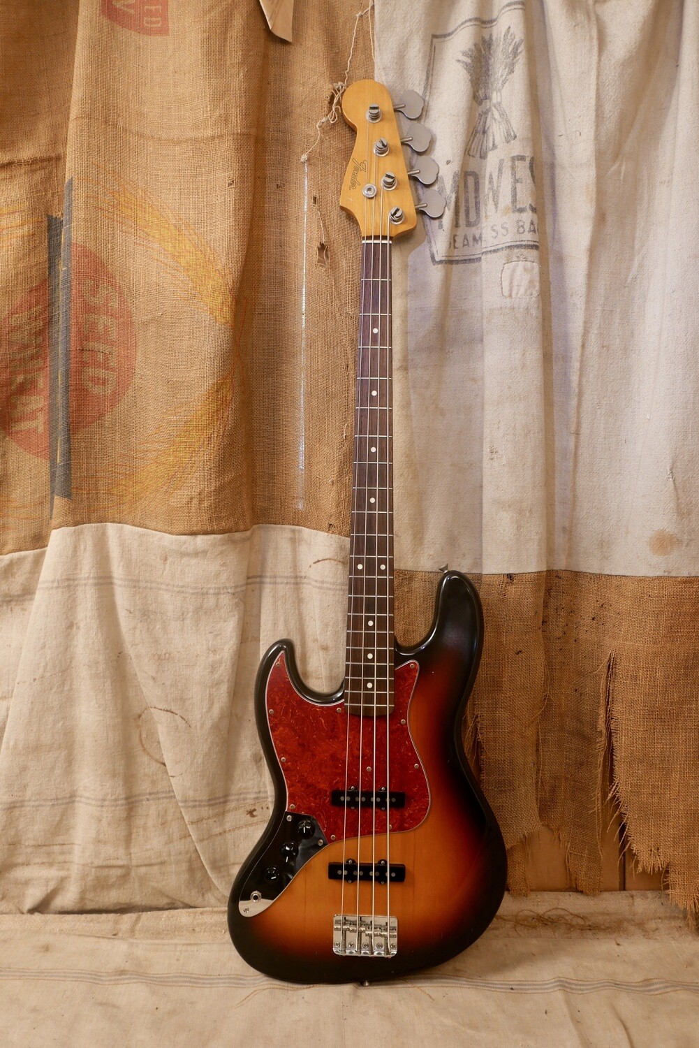 1996 Fender '62 RI Jazz Bass MIJ Sunburst - Lefty