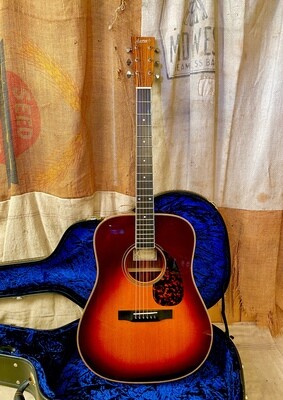 Larrivee D-60 SBT Sunburst Herringbone Acoustic Guitar (c)