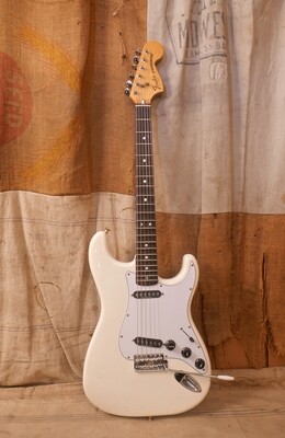 1979 Fender Stratocaster White Refin (c)