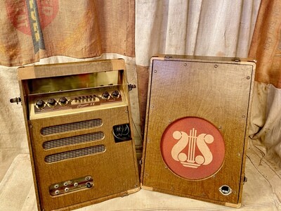 1948 Premier Model 88  Suitcase Amplifier Two Tone Tan