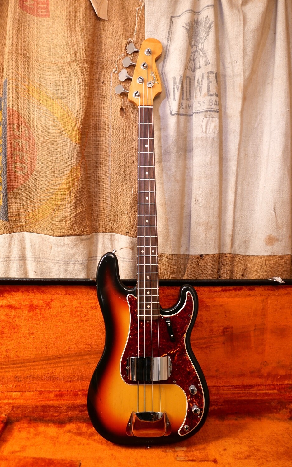 1966 Fender Precision Bass-Sunburst