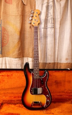 1966 Fender Precision Bass-Sunburst