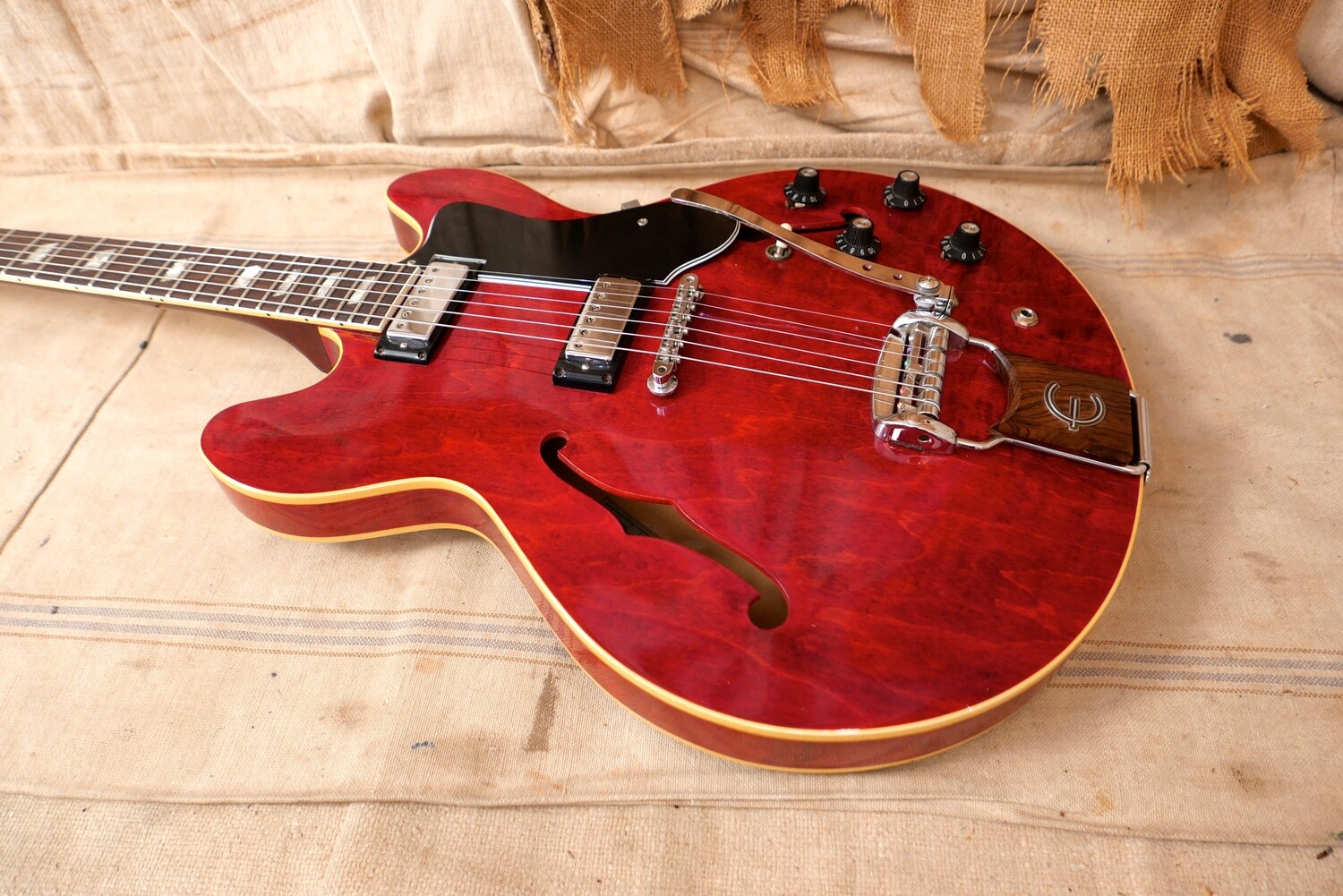 1967 Epiphone Riviera Cherry E360TD