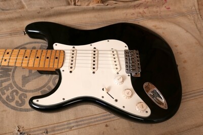 1982 Fender Stratocaster Lefty Black