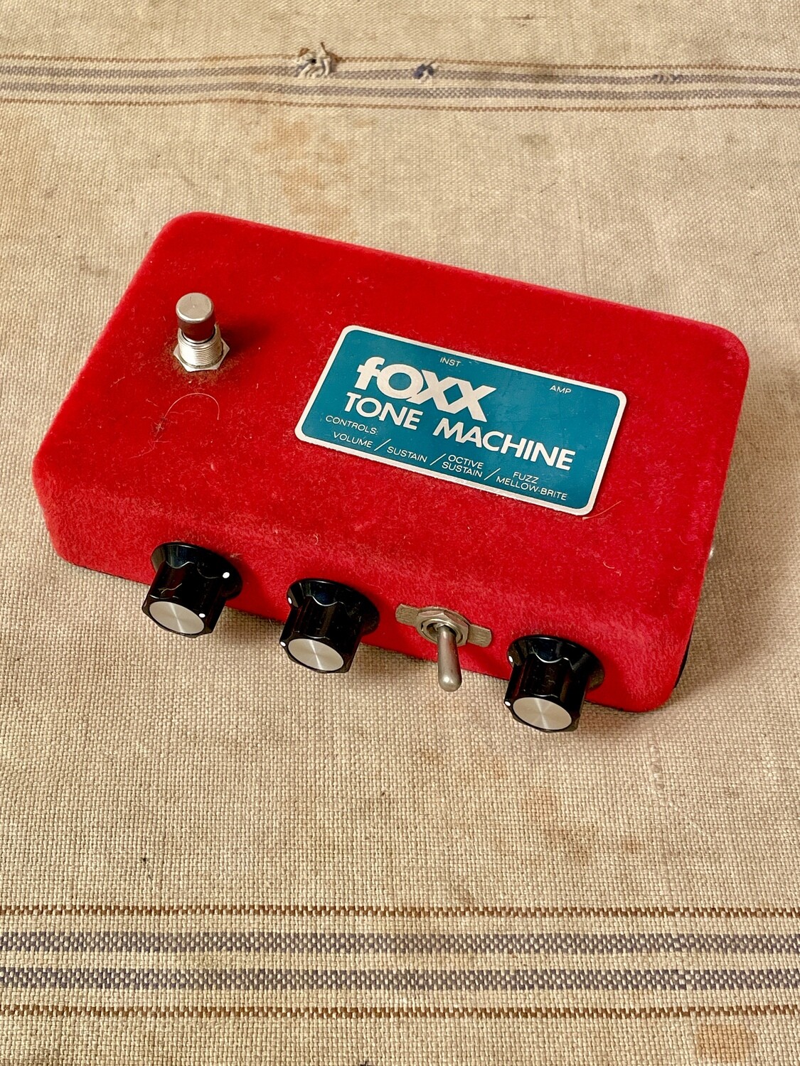 1970&#39;s Foxx Tone Machine Red Velvet
