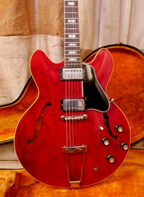 1967 Gibson ES-335 Cherry