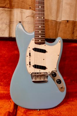 1965 Fender Duo Sonic II Daphne Blue
