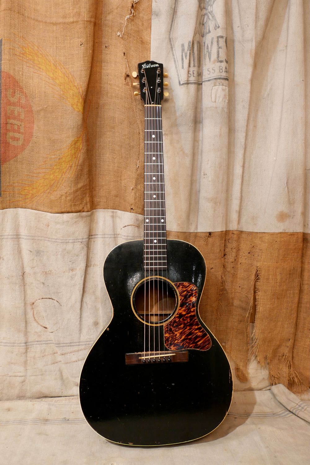 1930&#39;s Gibson L-00 Black (1931-1937)