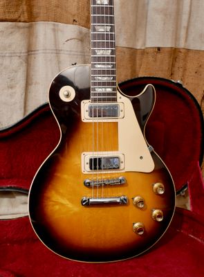 1976 gibson les paul deluxe tobacco sunburst 1974 Gibson Les Paul Deluxe Tobacco Sunburst
