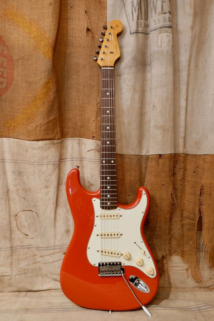 2007 Fender CIJ/MIJ Stratocaster &#39;62 RI Fiesta Red