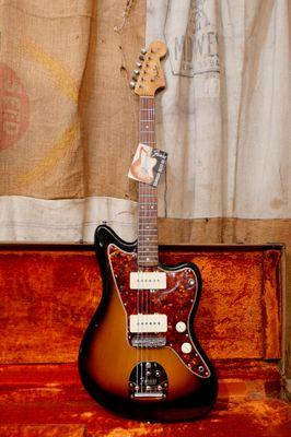 1961-1962 Fender Jazzmaster Sunburst Refin