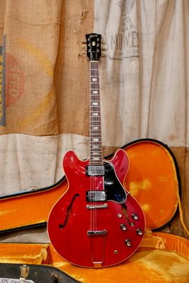 1965 Gibson ES-335 Cherry (c)