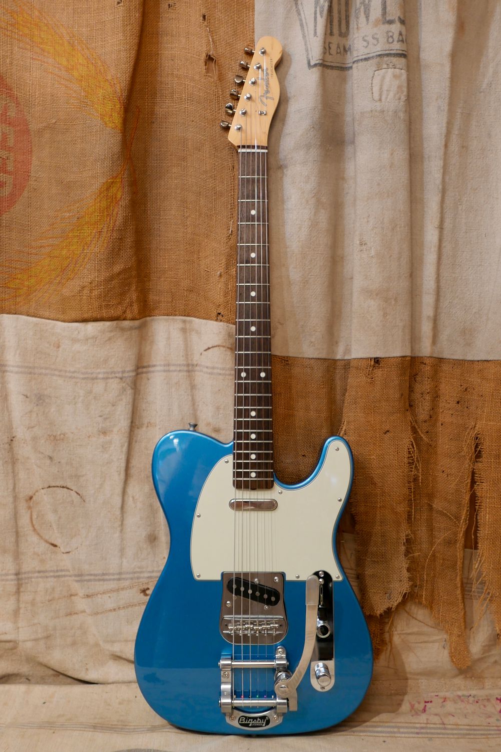 2022 Fender MIJ Limited Edition Traditional 60s Telecaster Lake Placid Blue LPB w/ Bigsby