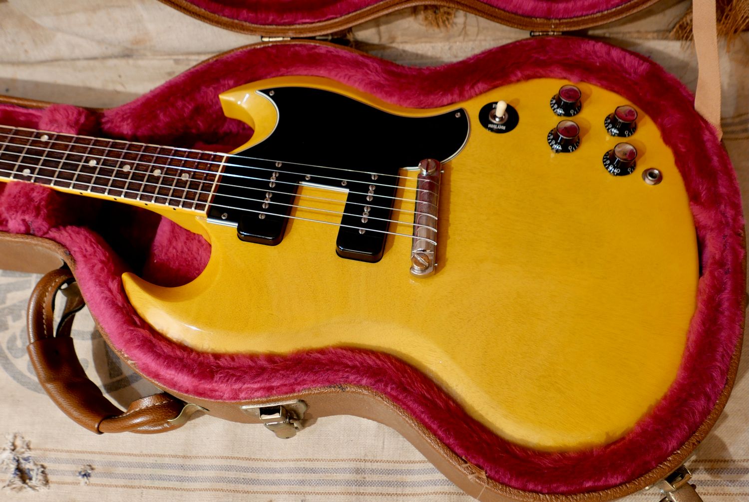 2000 Gibson Custom Shop Historic Collection SG Special TV Yellow