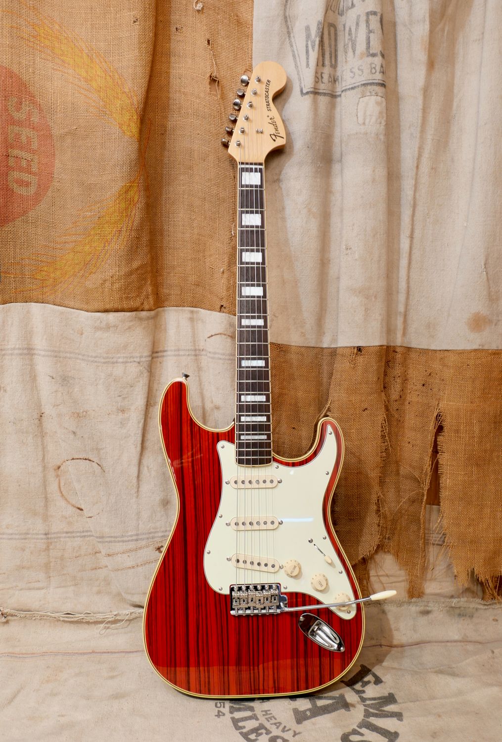 2002 Fender Japan ST68-HO &#39;68 RI Custom Stratocaster Zebra Wood Trans Red CIJ-MIJ